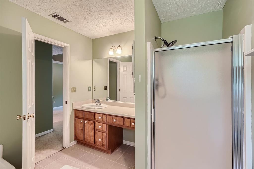 1811 Shoreline Trace