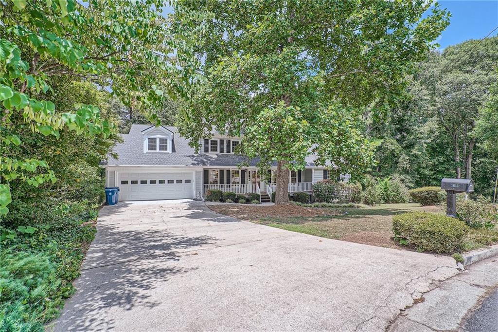 1811 Shoreline Trace