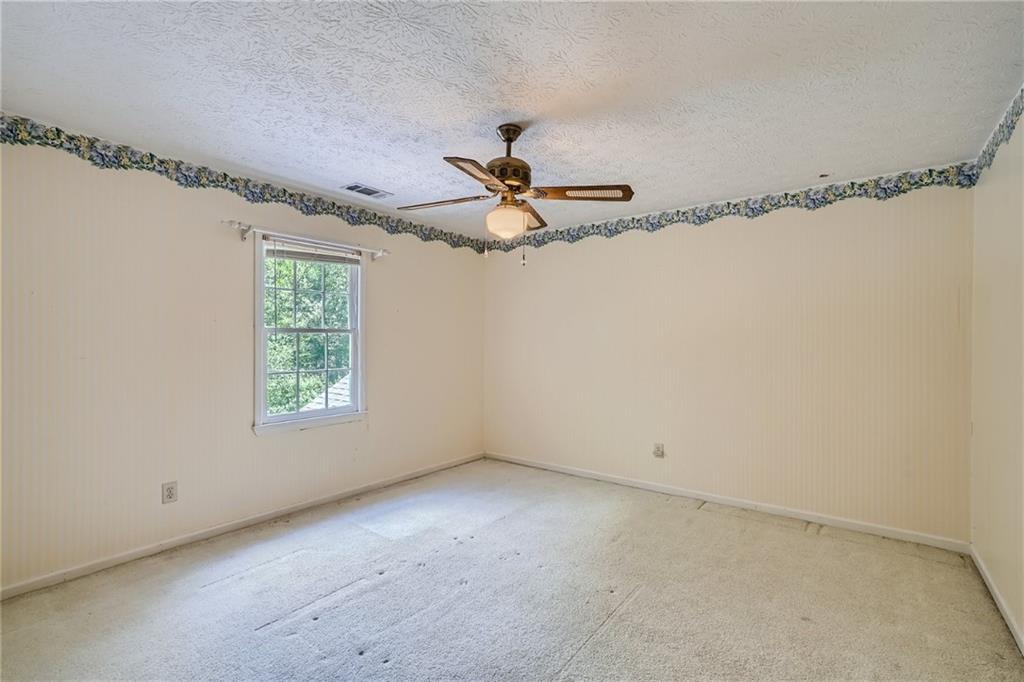 1811 Shoreline Trace