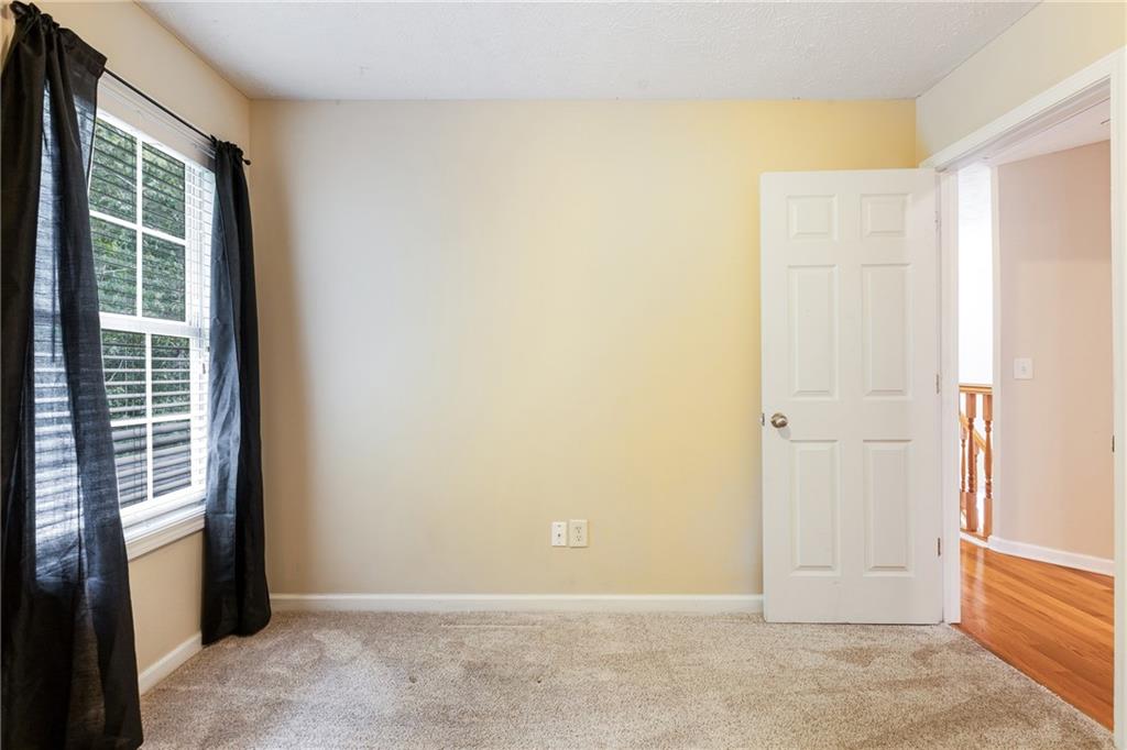 1537 Ravens Run