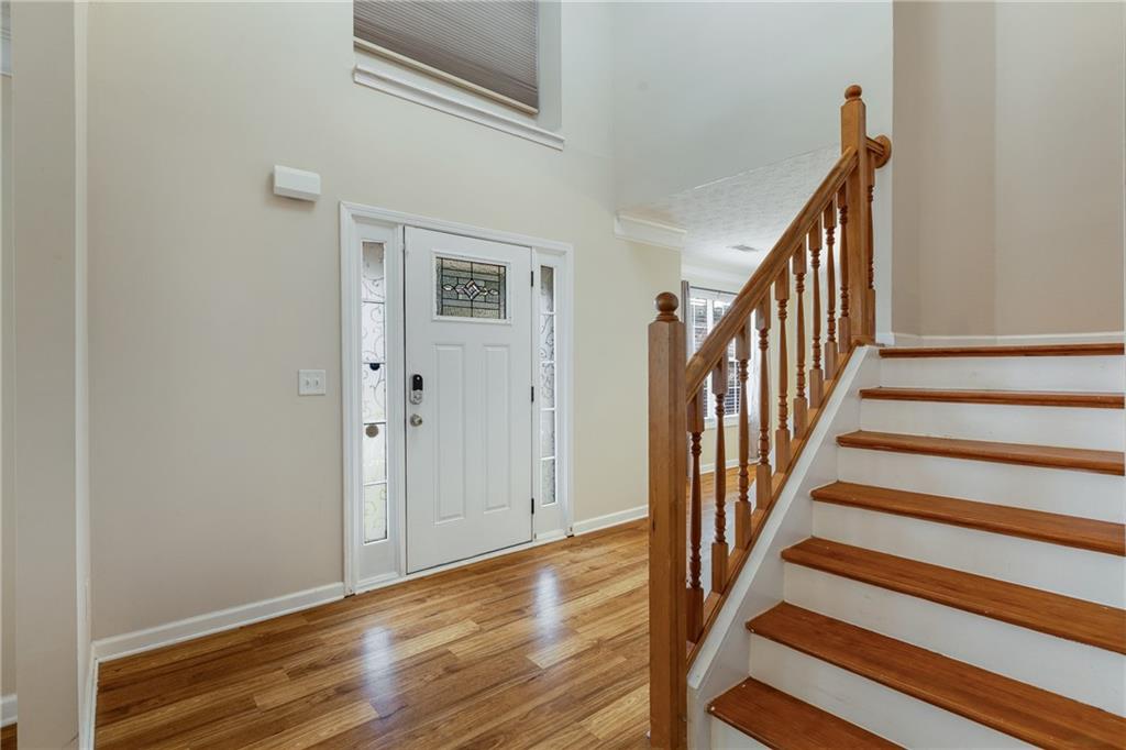 1537 Ravens Run