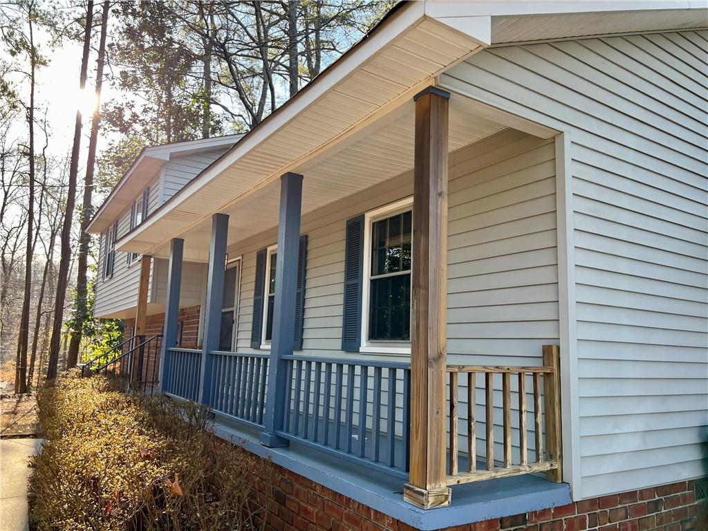 582 Rebecca Street
