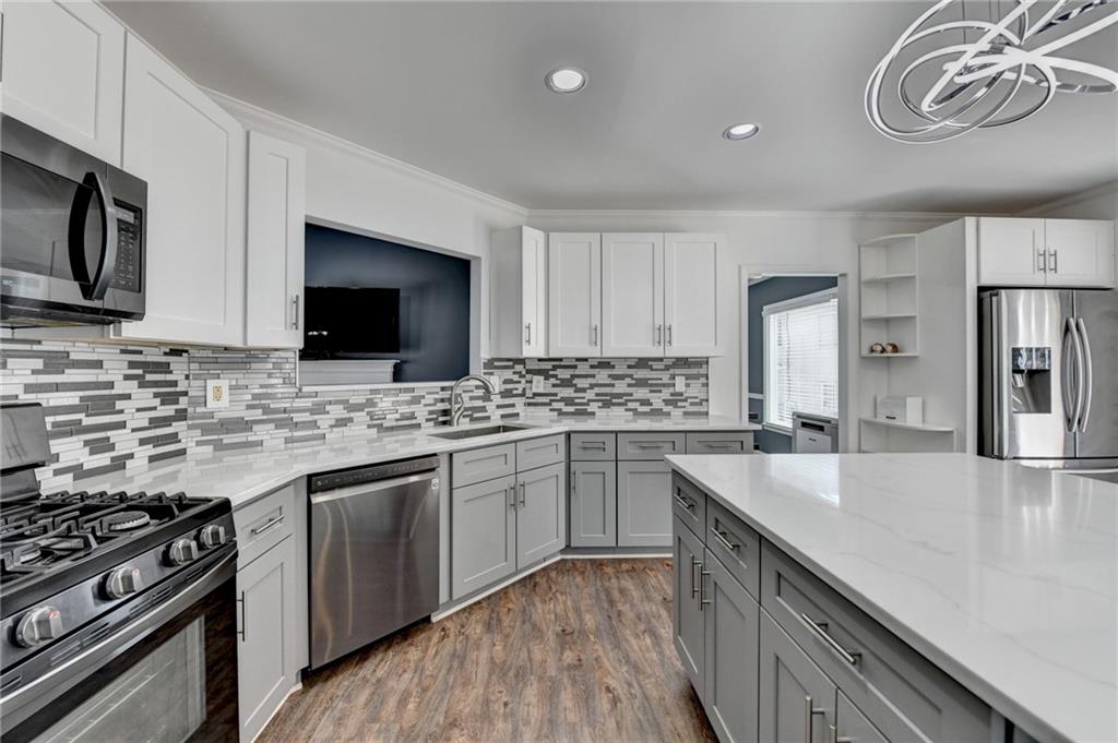 1464 Justin Drive