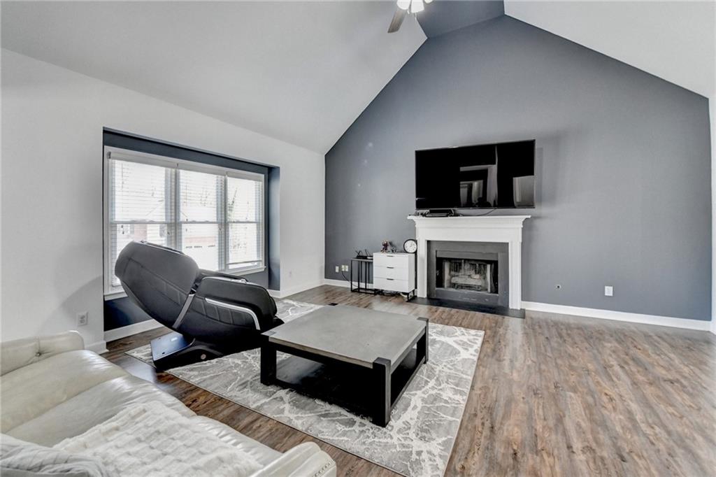 1464 Justin Drive