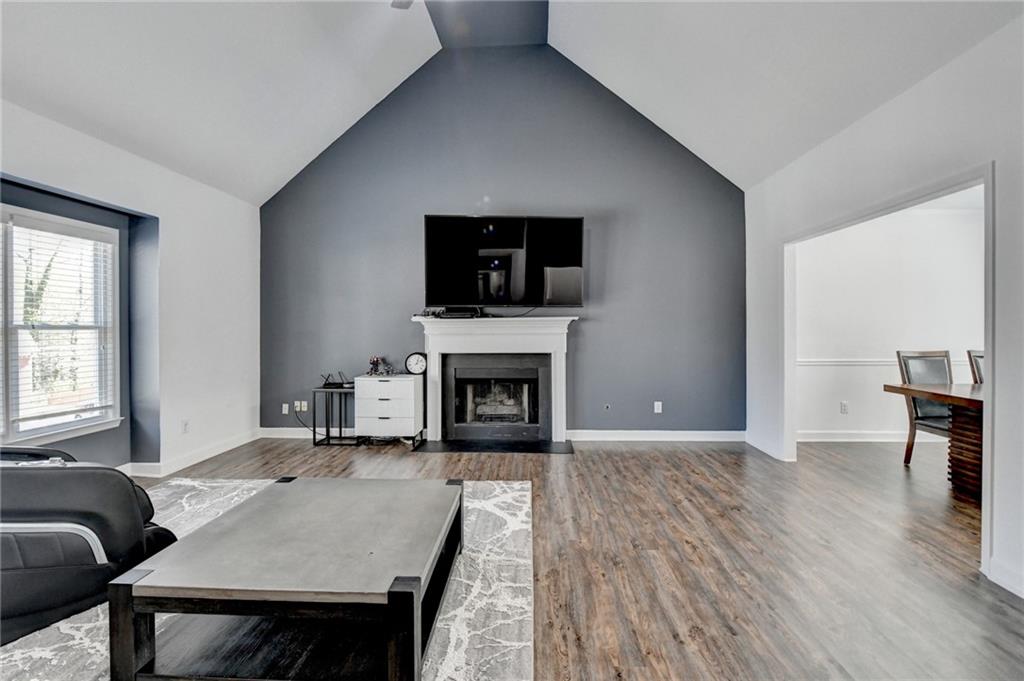 1464 Justin Drive