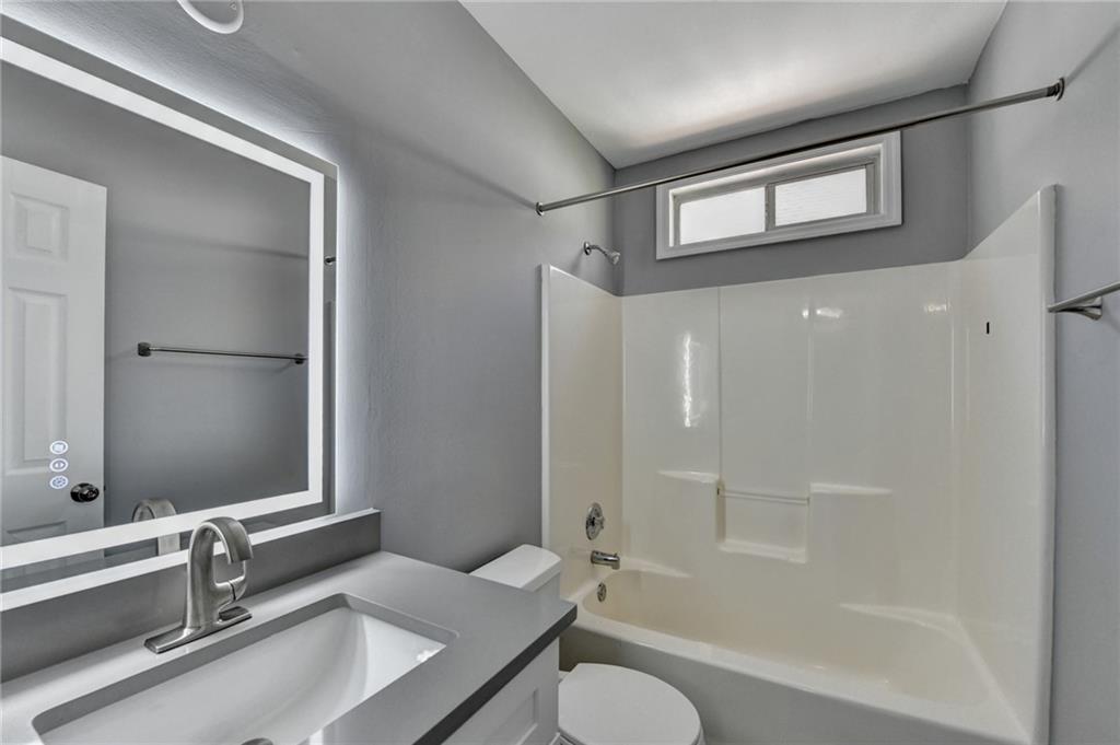 1464 Justin Drive