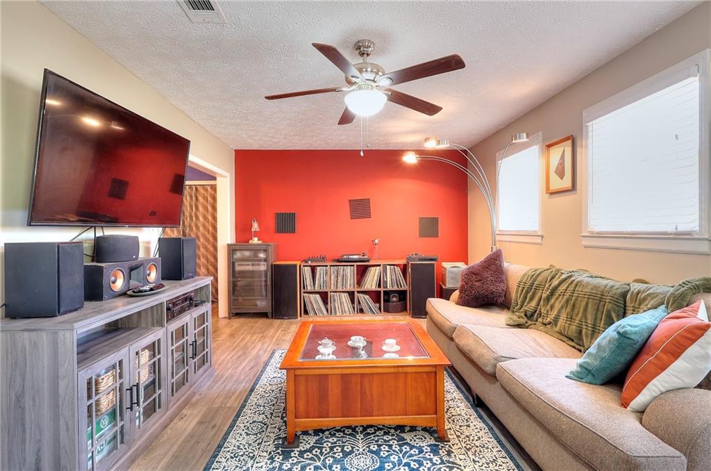 679 Suwanee Court