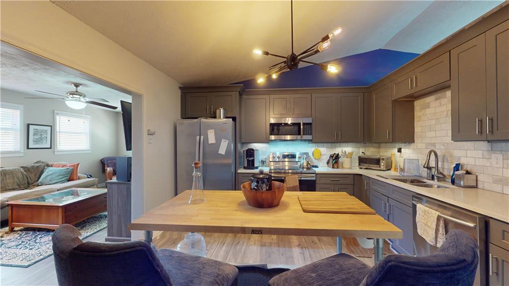 679 Suwanee Court