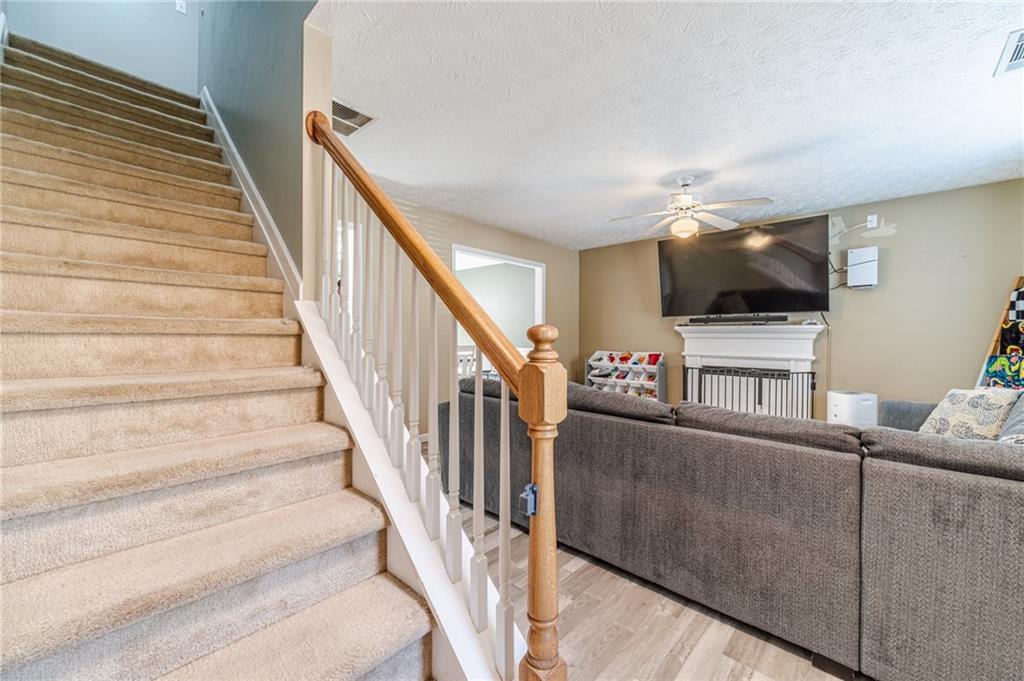 1542 Armende Circle