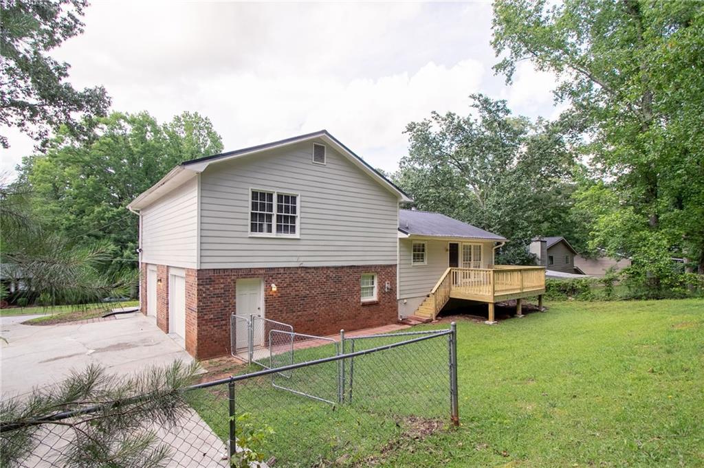 803 Cedar Lake Drive SE