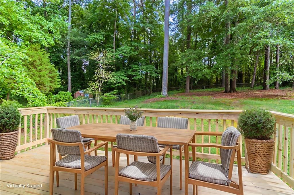 803 Cedar Lake Drive SE