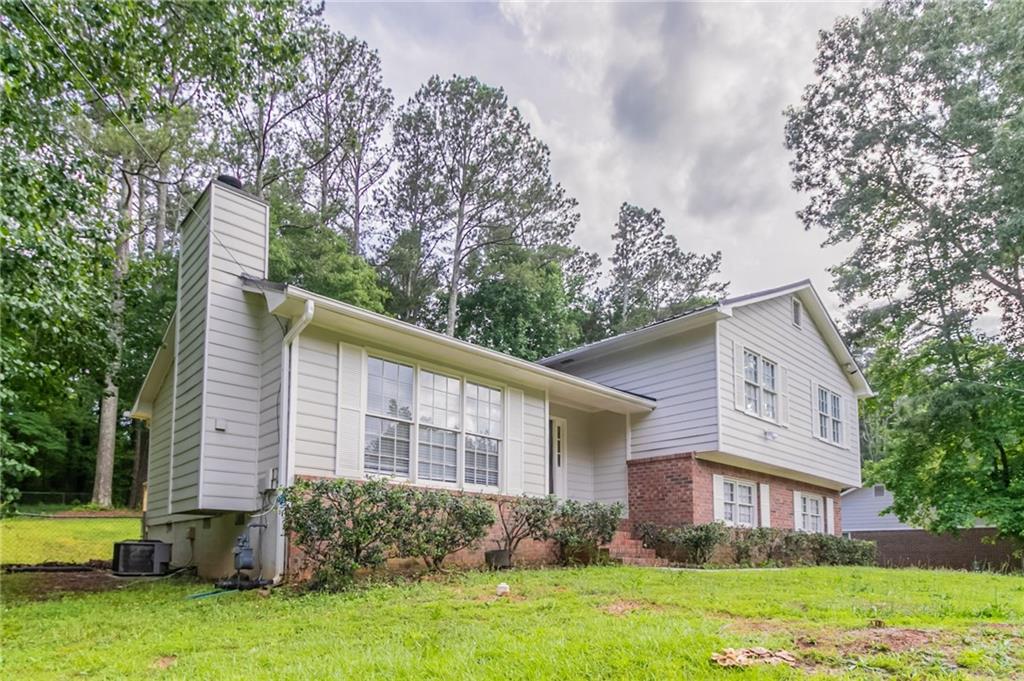 803 Cedar Lake Drive SE