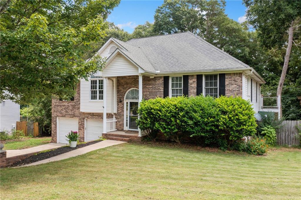 23 Meadowbridge Drive SW