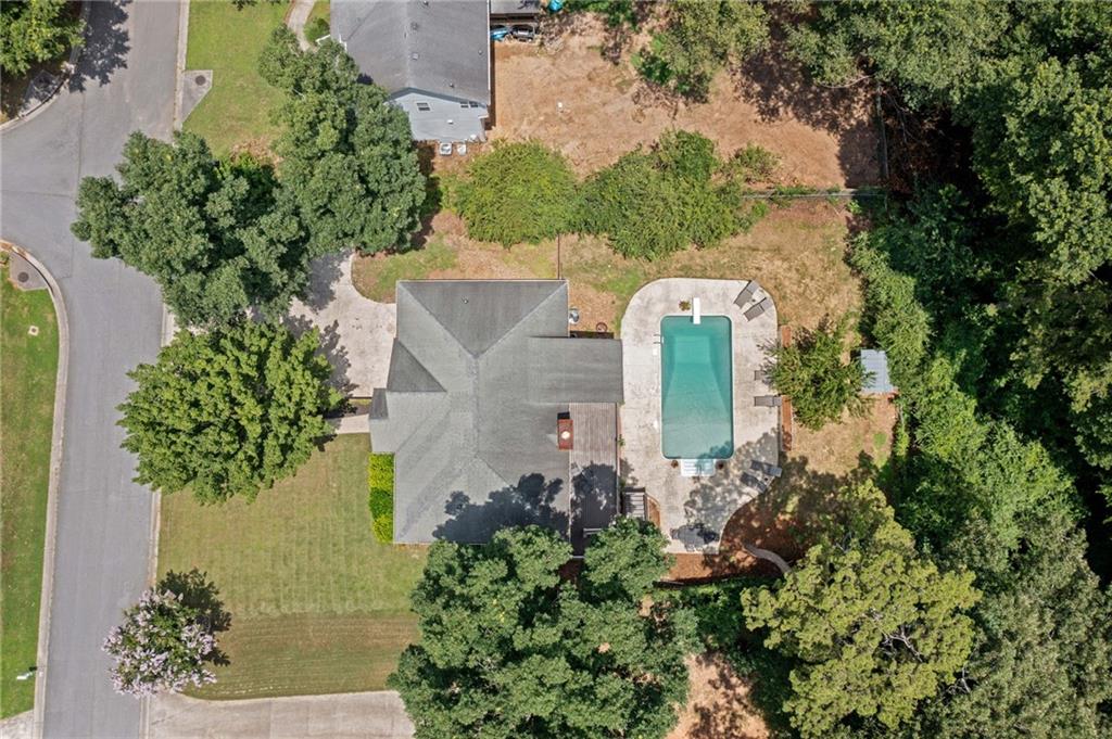 23 Meadowbridge Drive SW