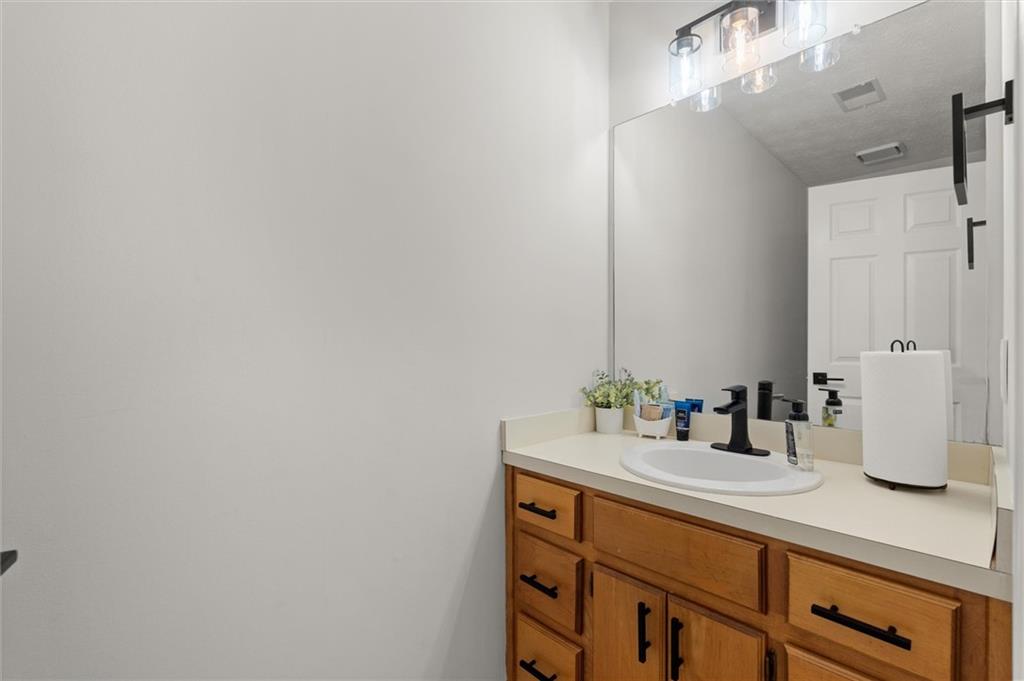 3142 Garmon Oak Court