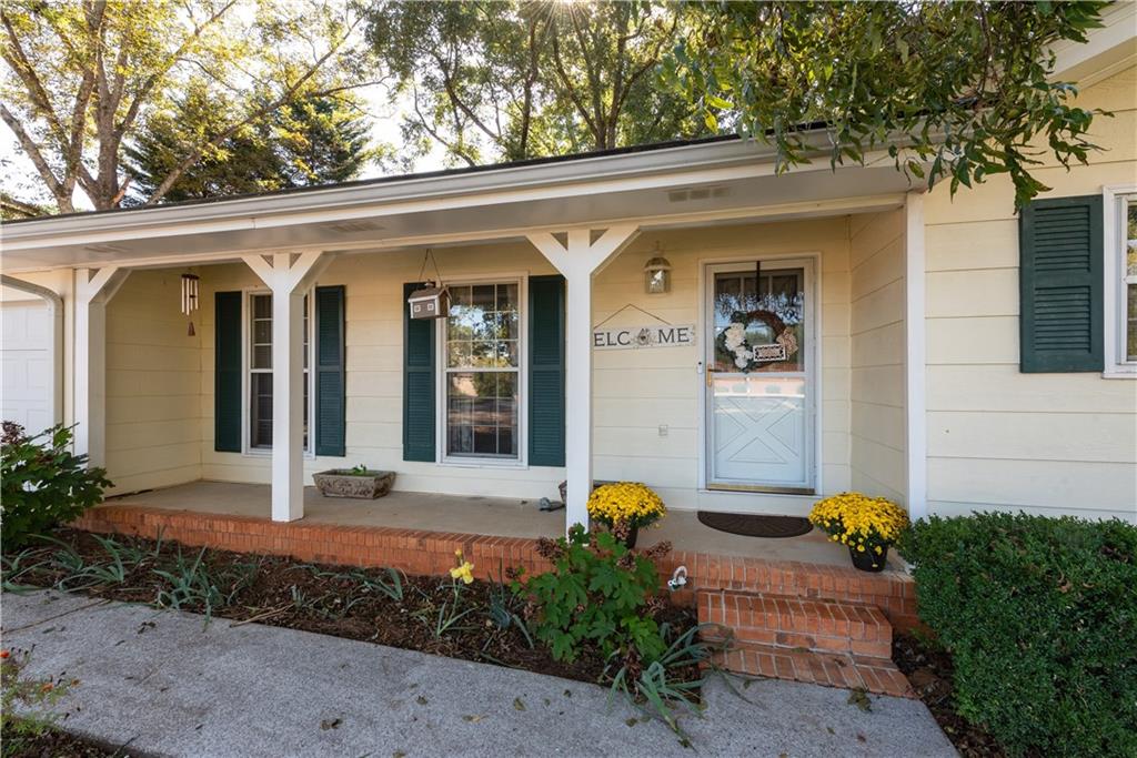 2598 Mountain View Road