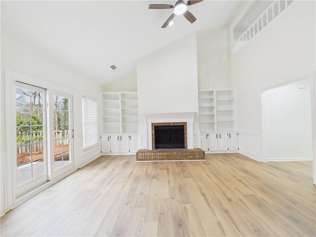1400 Fieldgreen Overlook