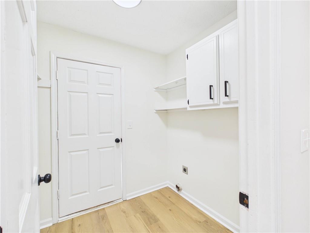 1400 Fieldgreen Overlook
