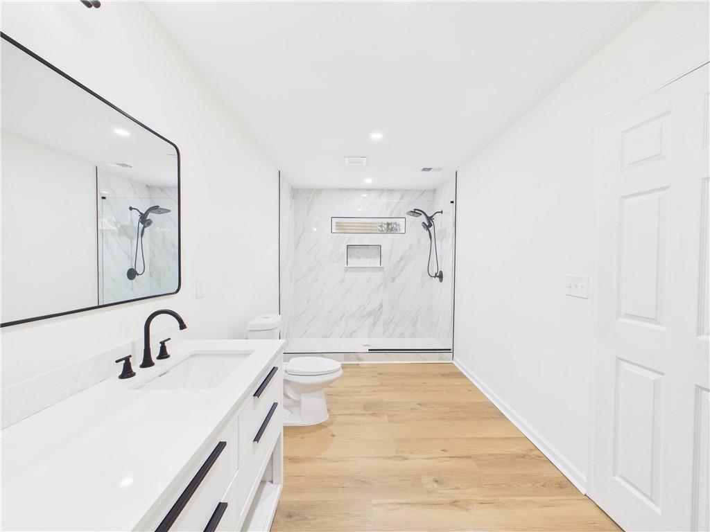 1400 Fieldgreen Overlook