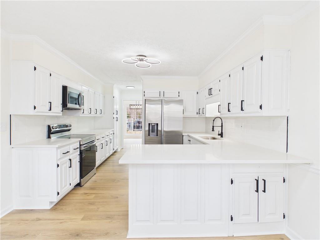 1400 Fieldgreen Overlook