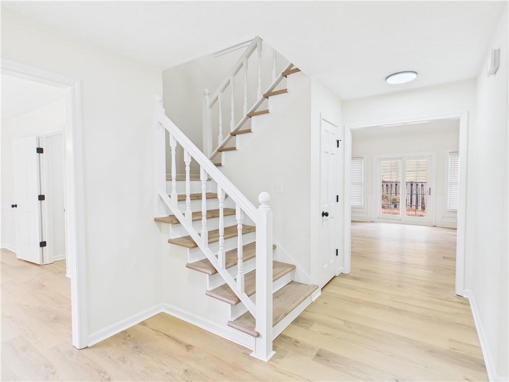 1400 Fieldgreen Overlook