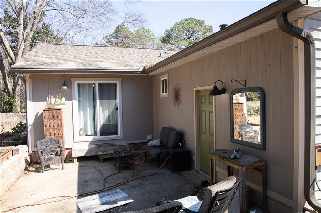1821 Rose Garden Lane