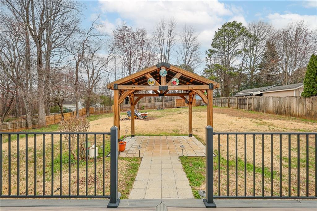 5730 Garden Walk