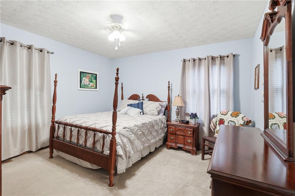 5730 Garden Walk