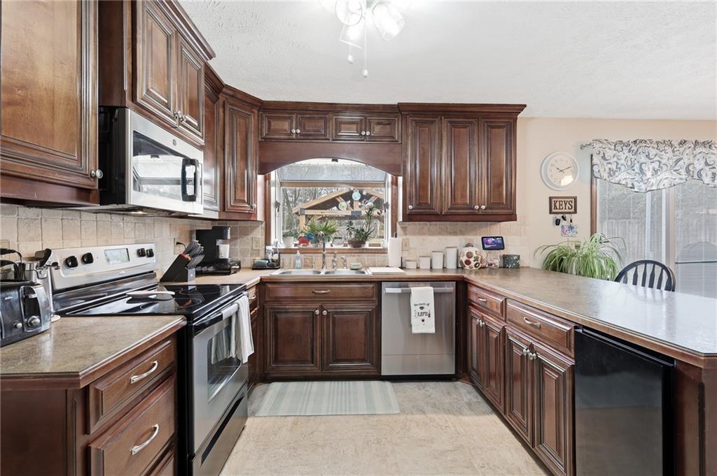 5730 Garden Walk