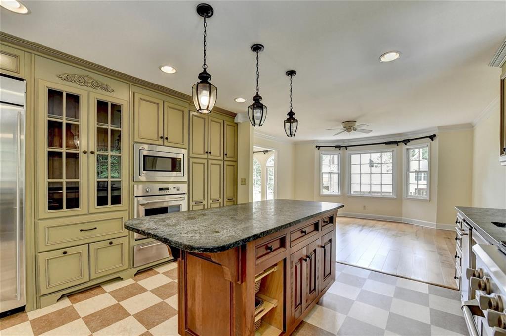 1447 Watsons Place