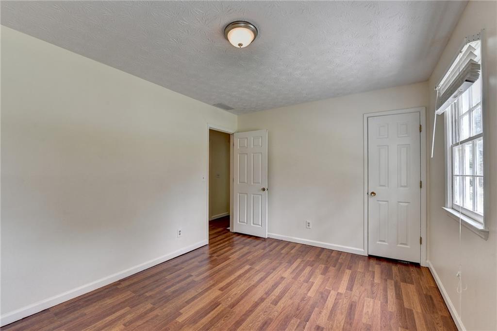 1447 Watsons Place