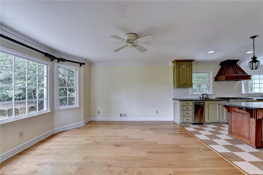 1447 Watsons Place