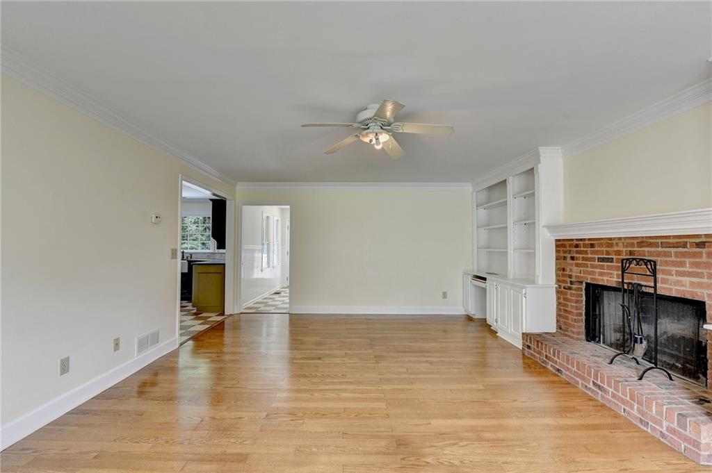 1447 Watsons Place
