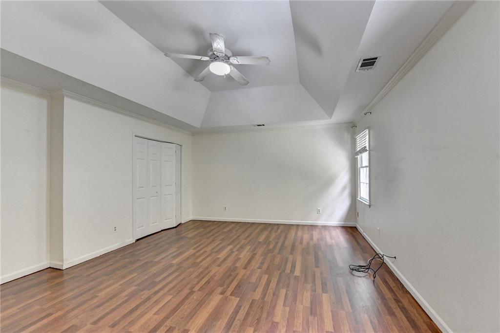 1447 Watsons Place