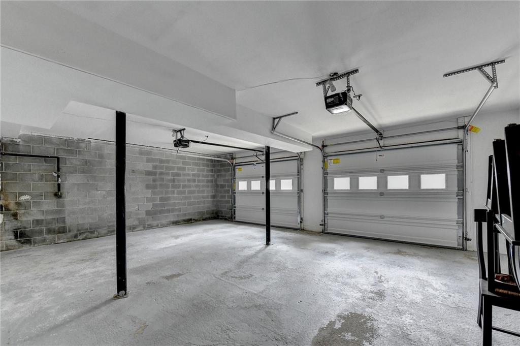 1447 Watsons Place