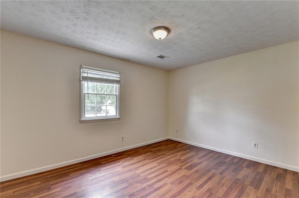 1447 Watsons Place