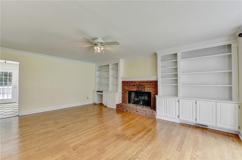 1447 Watsons Place