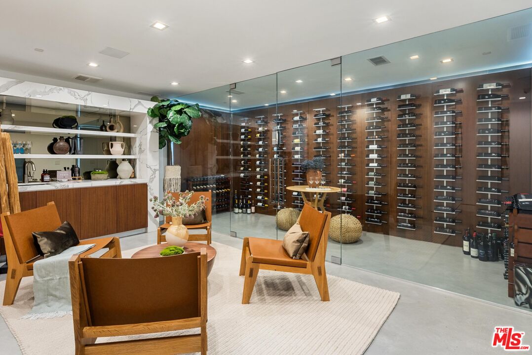 1225 Chickory Ln