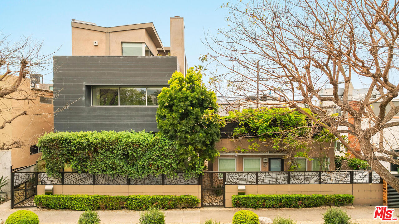 524 Rialto Ave
