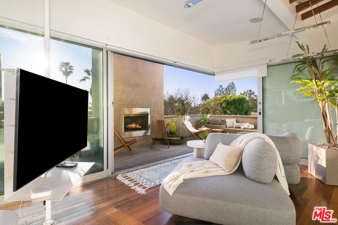 524 Rialto Ave