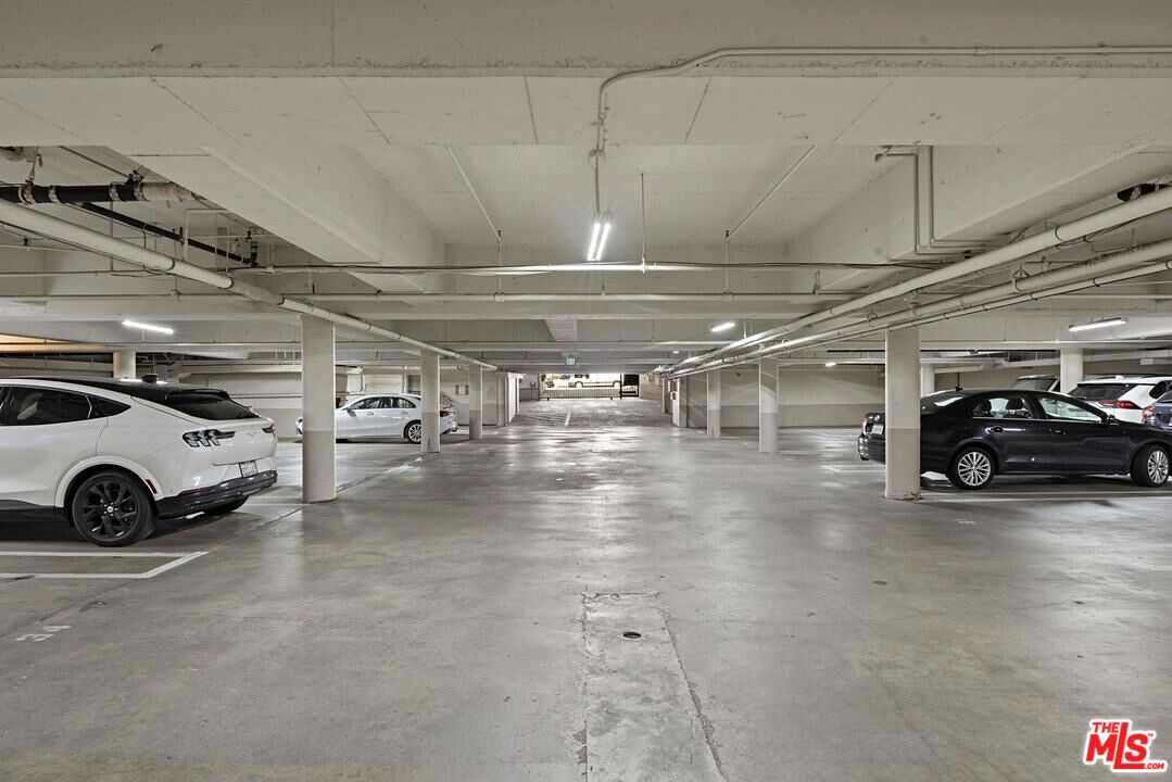 11970 Montana Ave Unit: 207