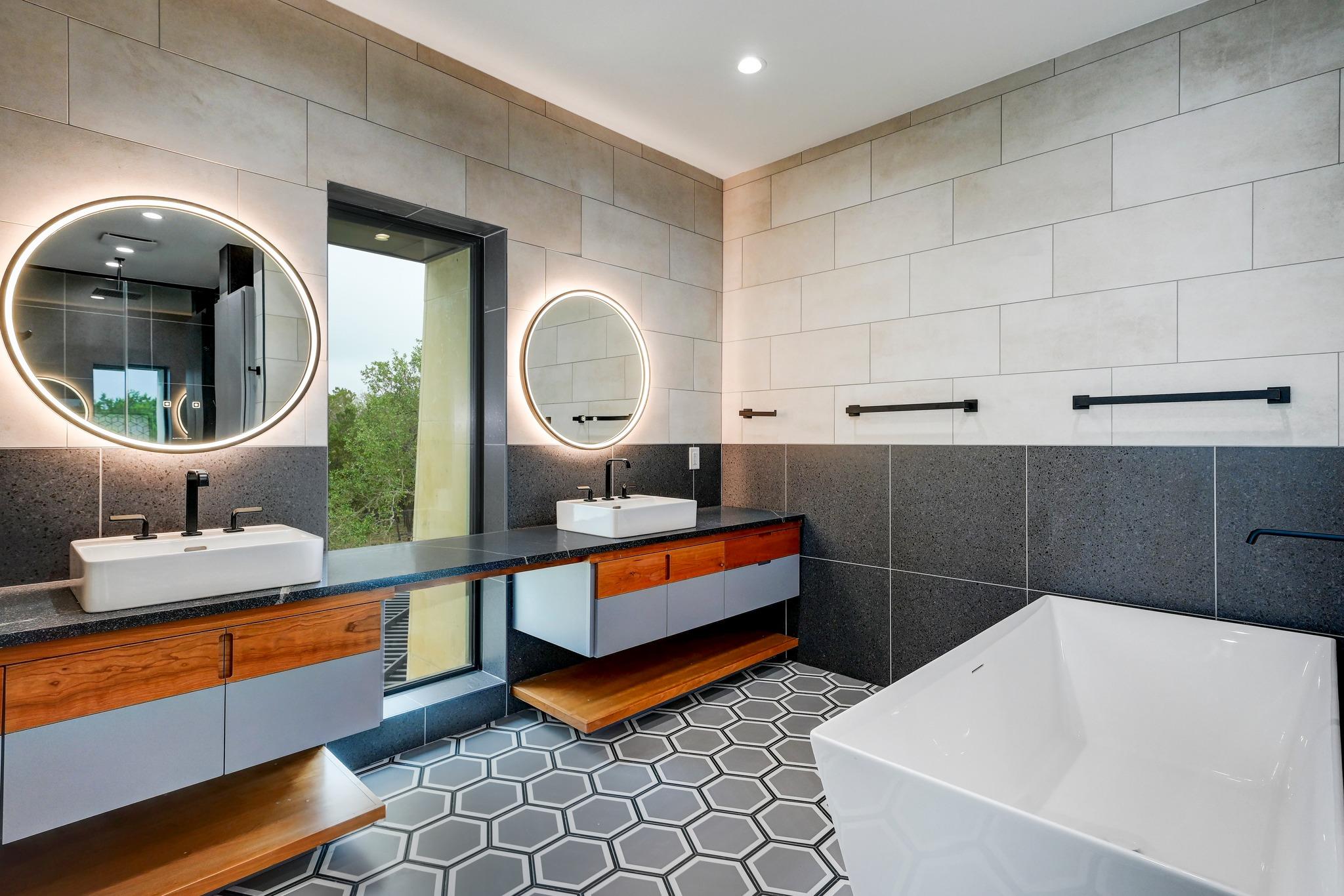 700 Rancho Grande DR