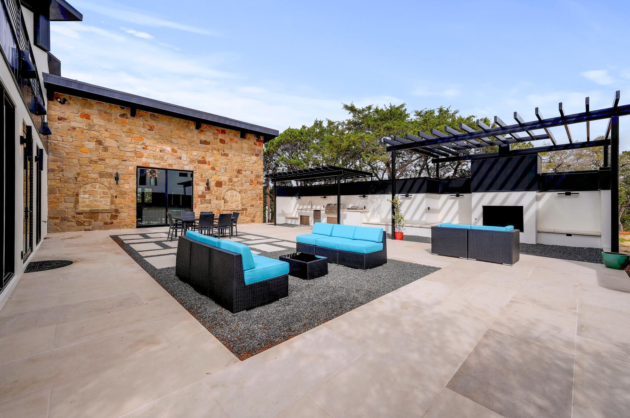 700 Rancho Grande DR