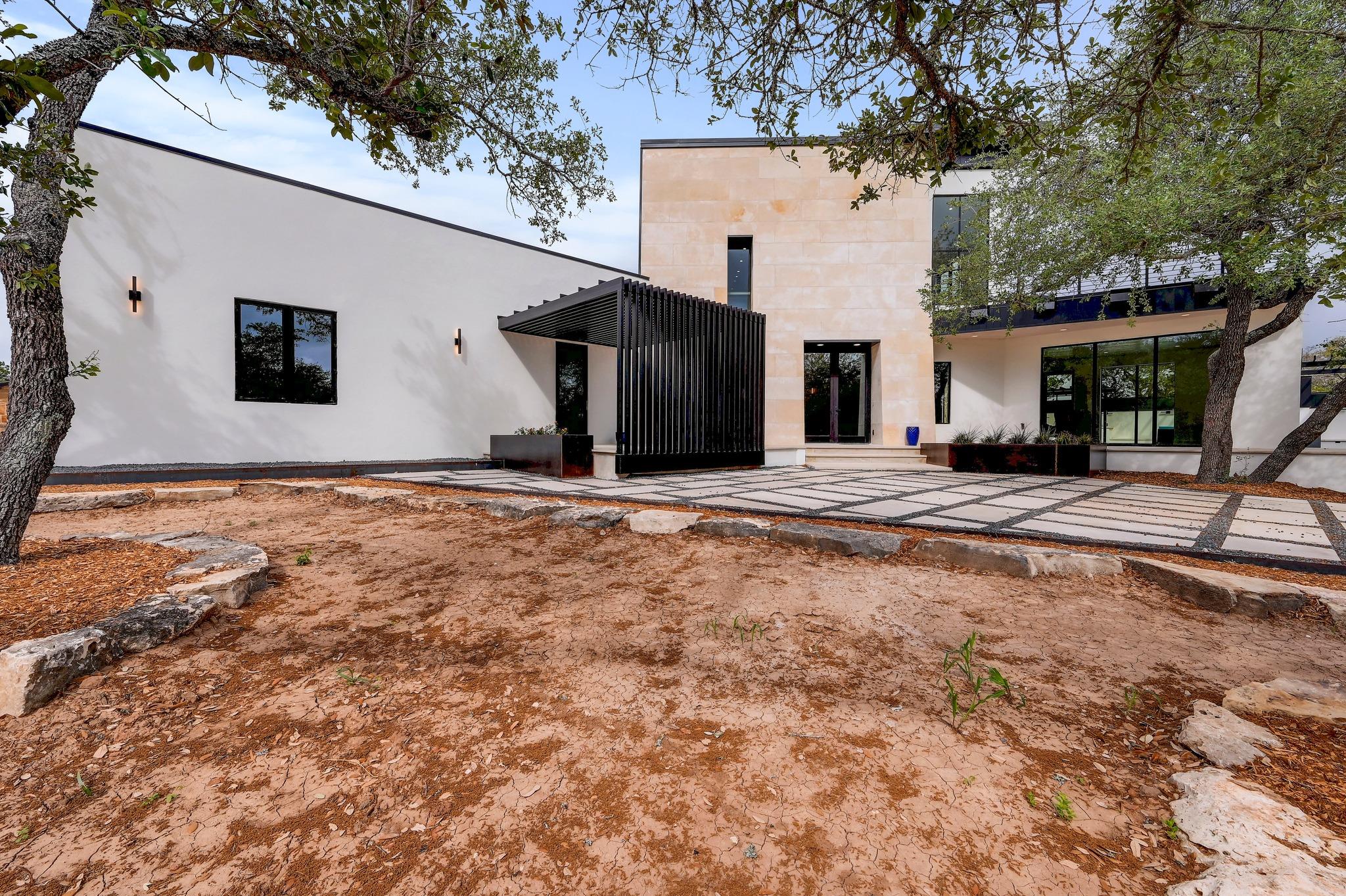 700 Rancho Grande DR