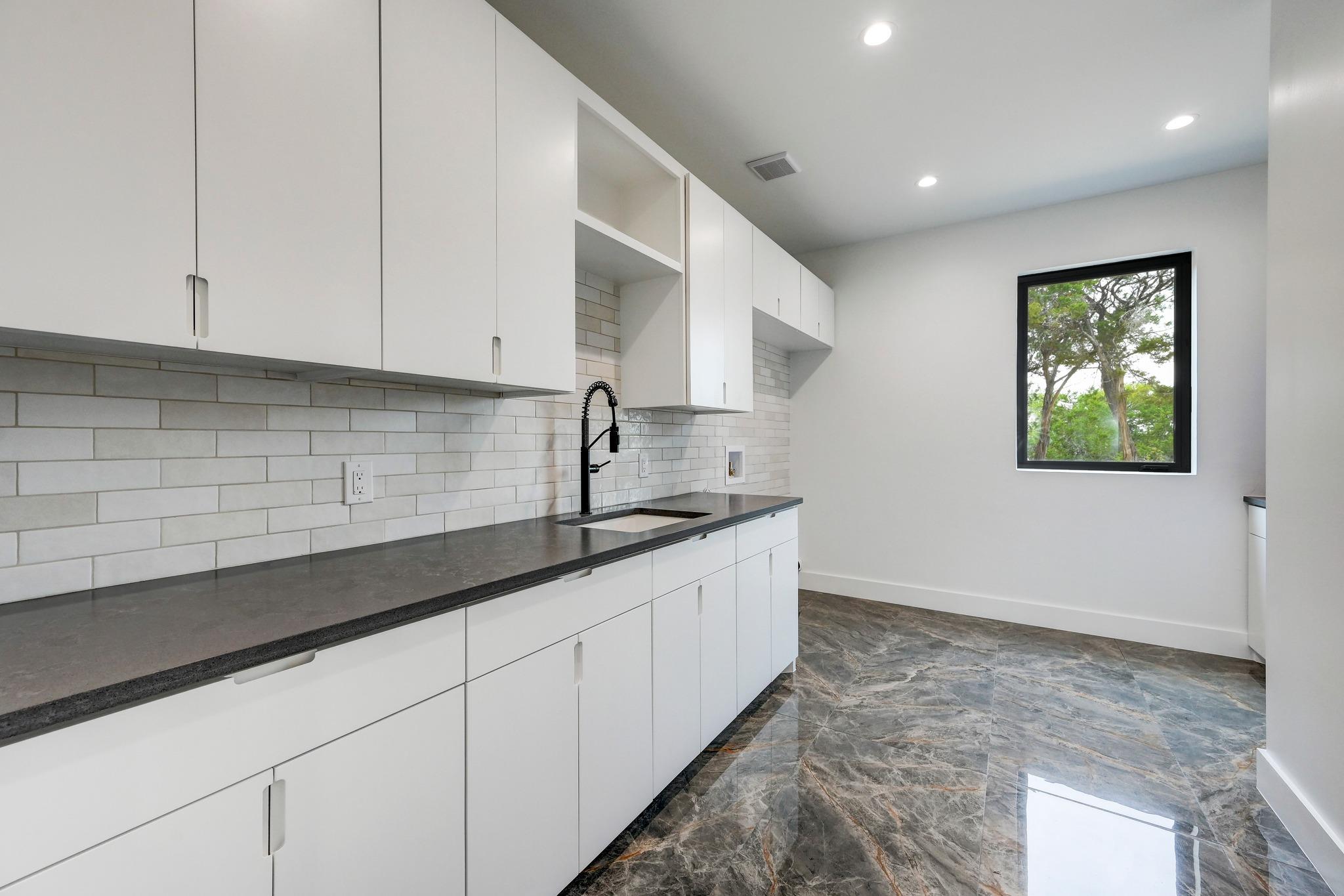 700 Rancho Grande DR