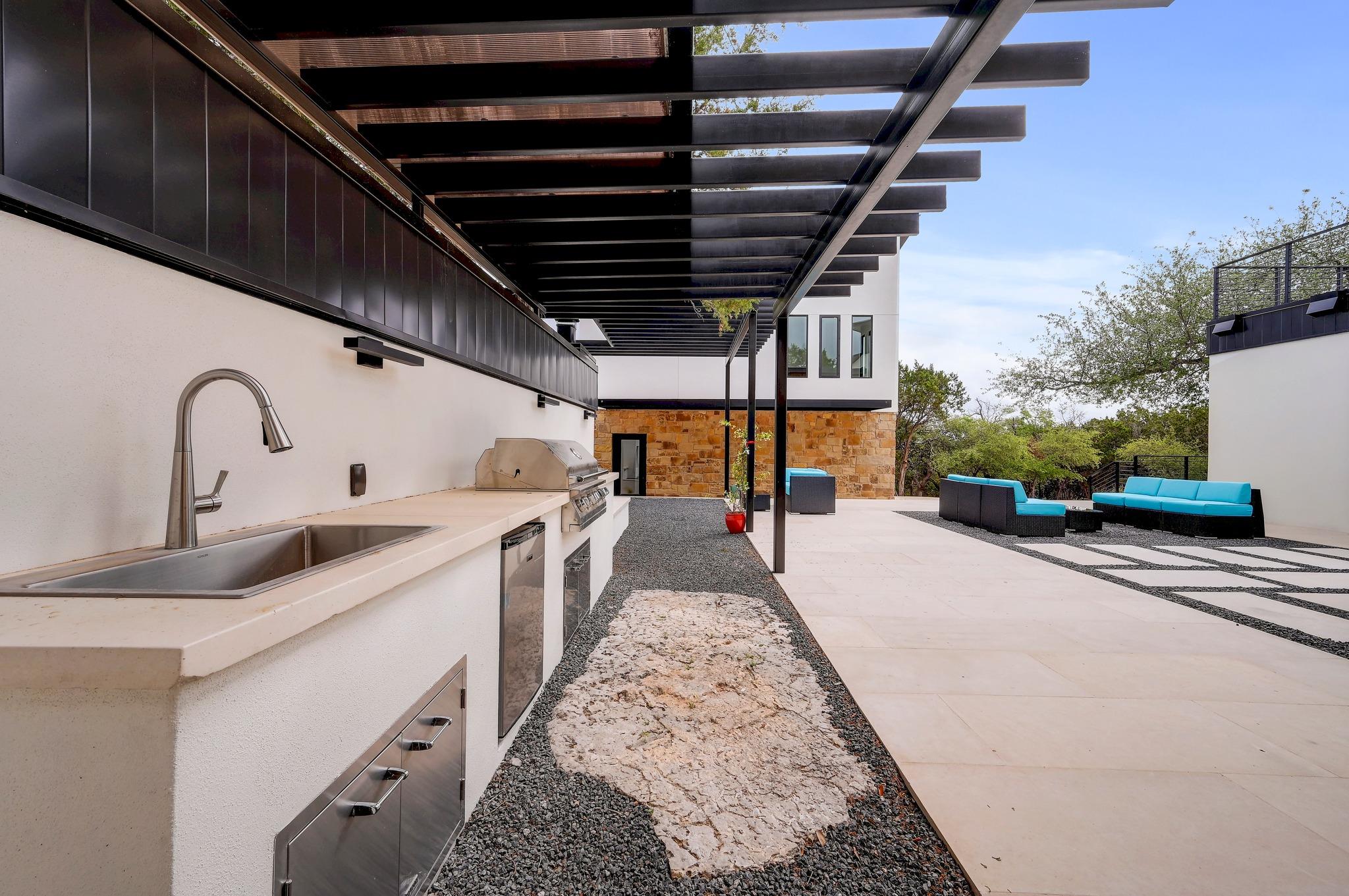 700 Rancho Grande DR