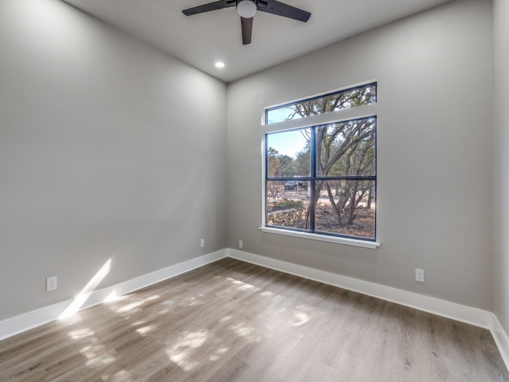 4 Senisa ST