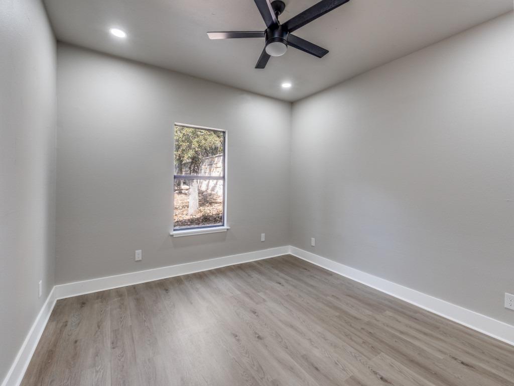 4 Senisa ST