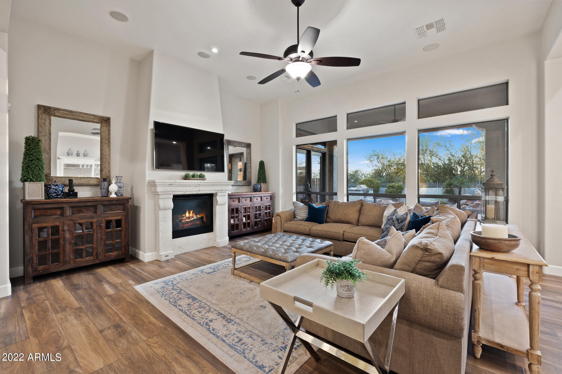 3534 N BOULDER CANYON Street