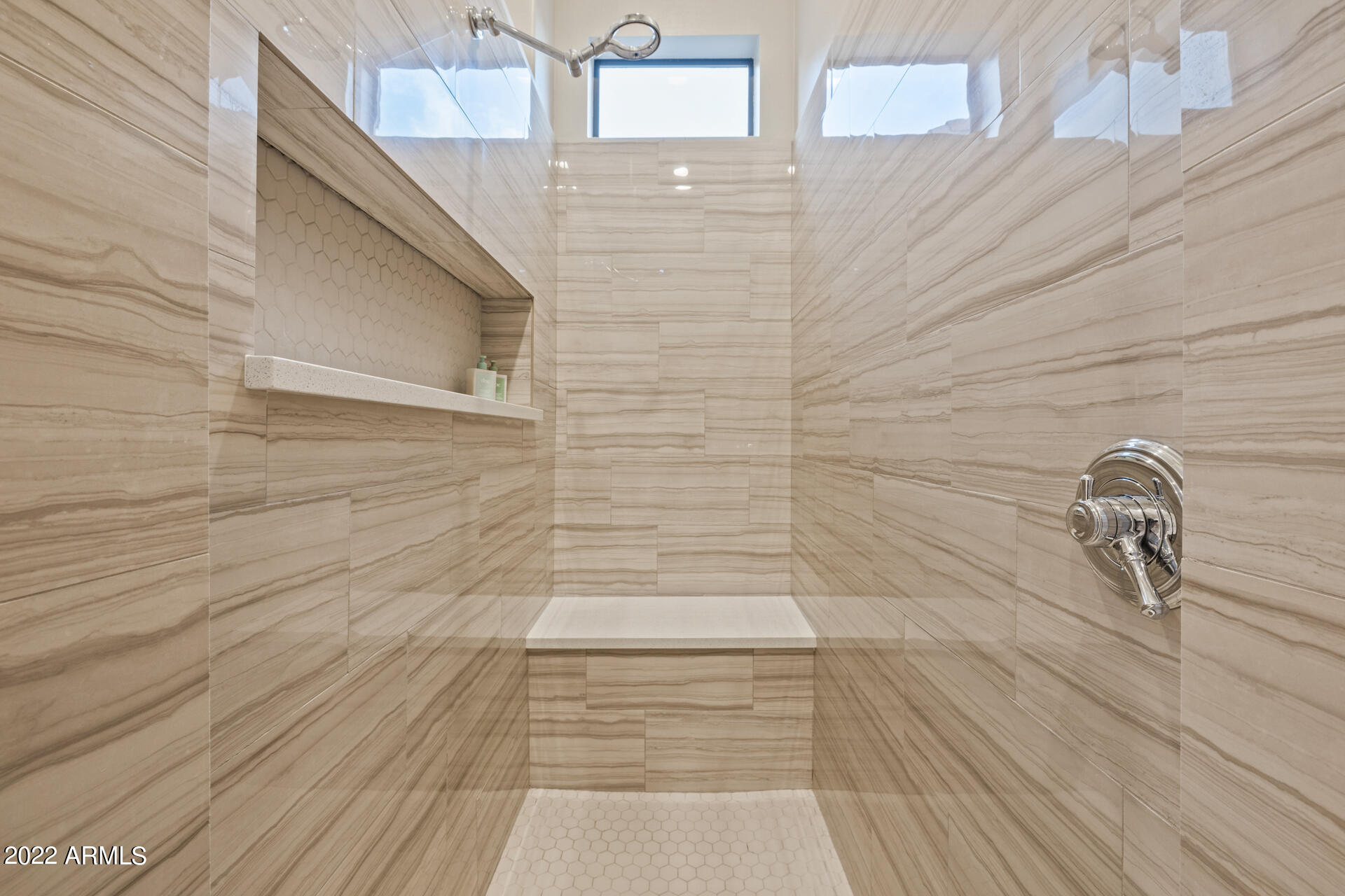 3534 N BOULDER CANYON Street